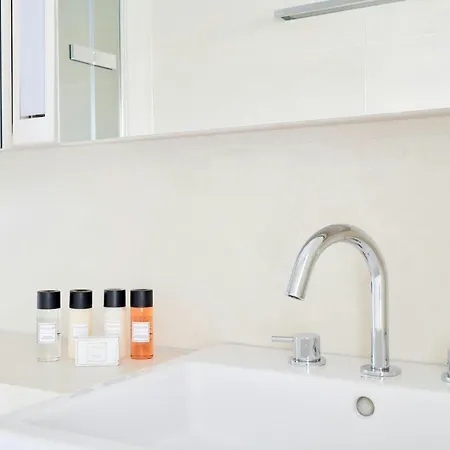 Sonder L Aird House 4*