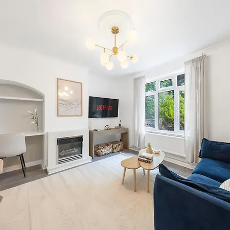 Apartment Modern 2-bedroom In Bromley