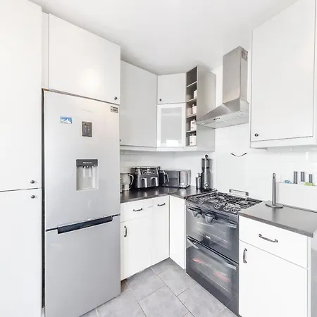 Modern 2-bedroom In * Bromley