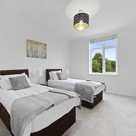 Apartment Entire 2 Bed First Floor Flat Ealing