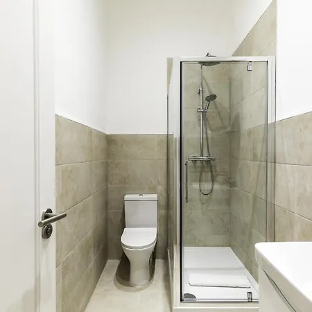 Paddington I - 1-bed Flat With Sofa Bed *