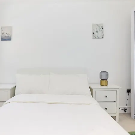 Countryside Edge Flat - Split-level Tadworth Flat Apartamento *