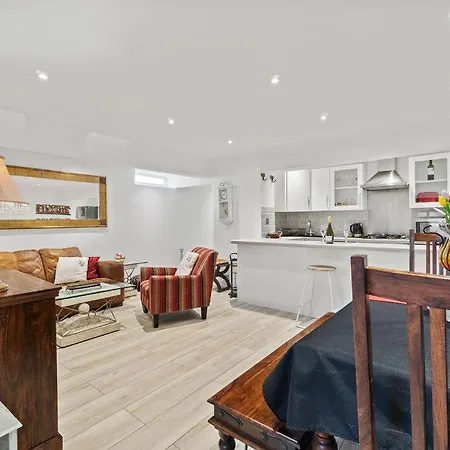 Beautiful Kensington Flat 2 Bed With Garden And Wifi