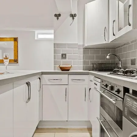 Beautiful Kensington Flat 2 Bed With Garden And Wifi Apartment London