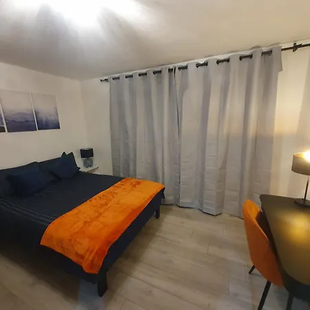 New Cosy 2-bedroom