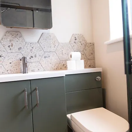 Apartment Brand New Gem Sleeps 3