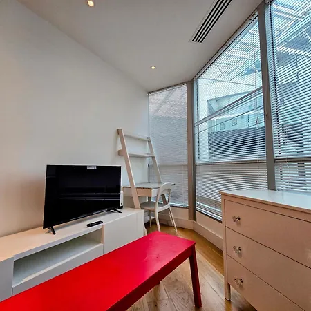 Modern Flat In Near Heathrow * Hounslow