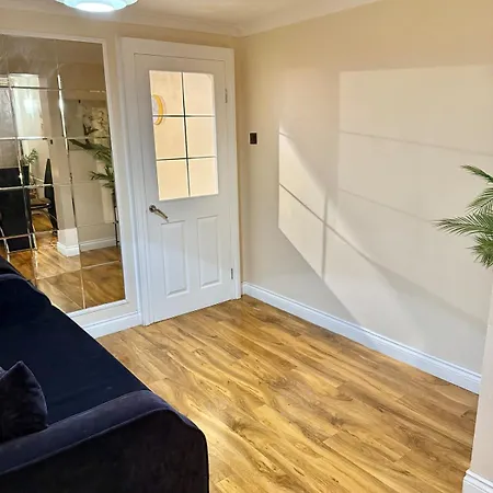 Holiday home Cozy Two Bedroom In Welling