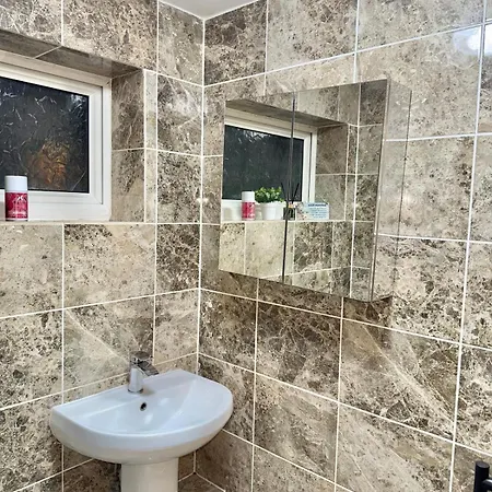 Cozy Two Bedroom In Welling Holiday home Plumstead (Greater London)