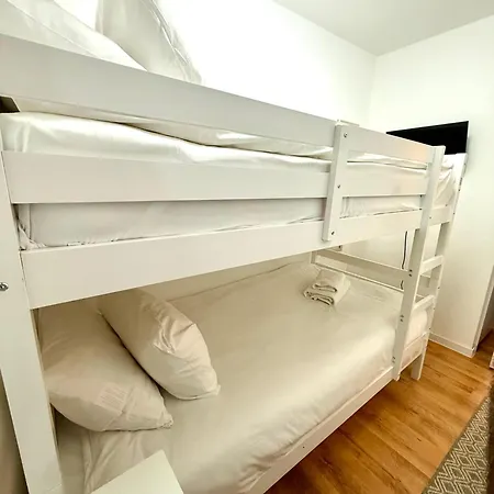 Apartment Modern 3bed Flat-central