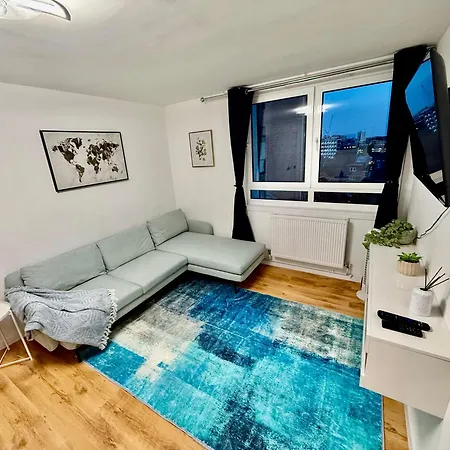 Apartment Modern 3bed Flat-central