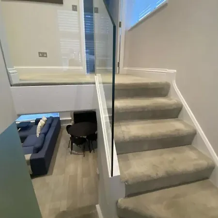 Hidden 2bd Gem Opposite Hyde Park