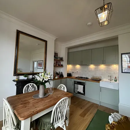 Vintage-inspired 1bd Flat In De Beauvoir Town *