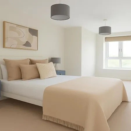 Modern & Quiet Islington Near King's Cross Apartment *
