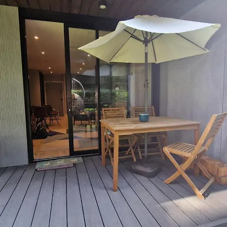 Apartment 2bd South Haven: Garden Serenity *