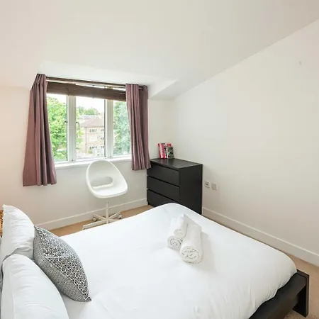 2bd Flat By Common & Village - Wimbledon, Zone 3 Apartment *