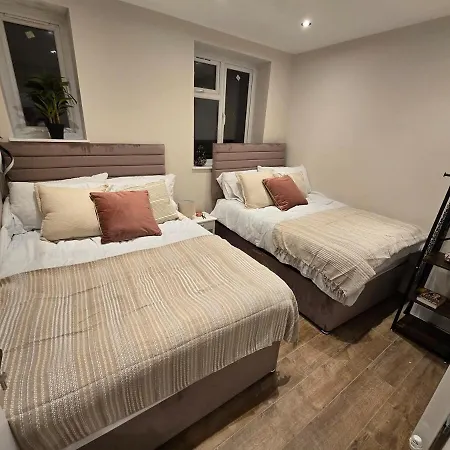 Kew Garden 2br Sleeps 9 Near London Apartment Richmond (Greater London)