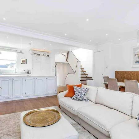 Luxury 3-bed In * London
