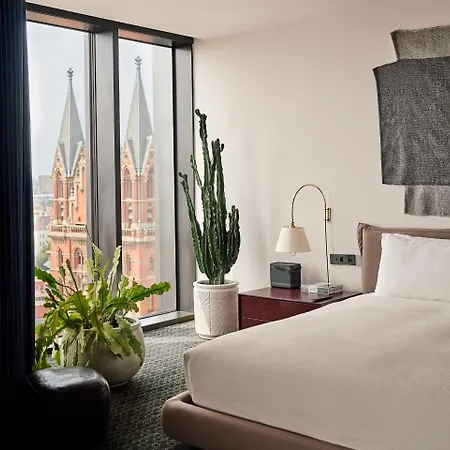 The Standard Hotel 5*