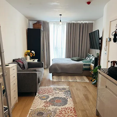 Cosy In Clapham Old Town Apartment London