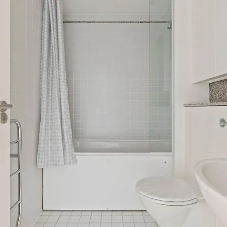 Londwell Knightsbridge & Harrods Luxury Balcony Apartment London
