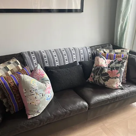 Tranquil Shoreditch Apartment London