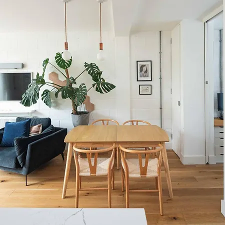 Stylish 3bd - Great Location London