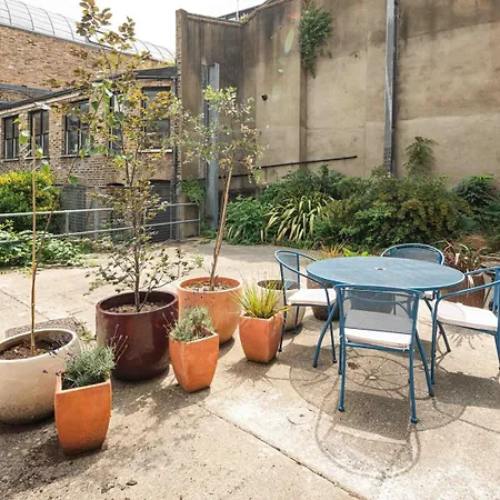 Stylish 3bd - Great Location