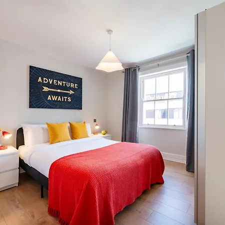 Welcome Notting Hill * London