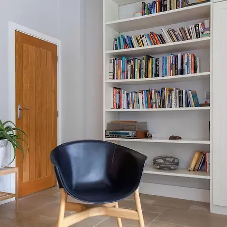 Apartamento Beautiful Light Filled In Londres