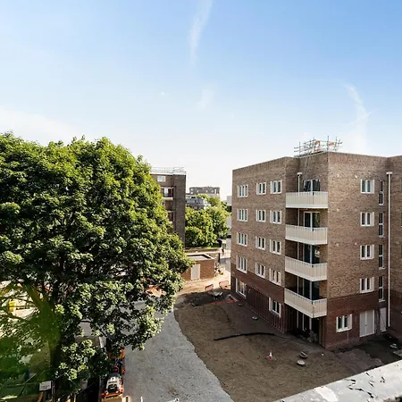Stylish 2br Flat With Shard Views By Bridge Apartment London