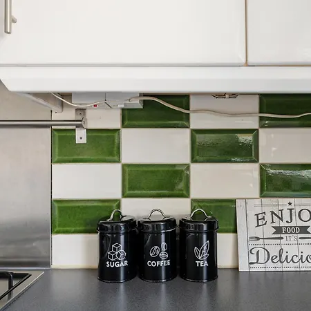 Stylish 2br Flat With Shard Views By Bridge * London