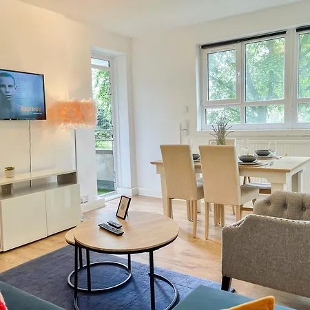 Charming 3-bedroom Flat With Balcony In Finsbury Park