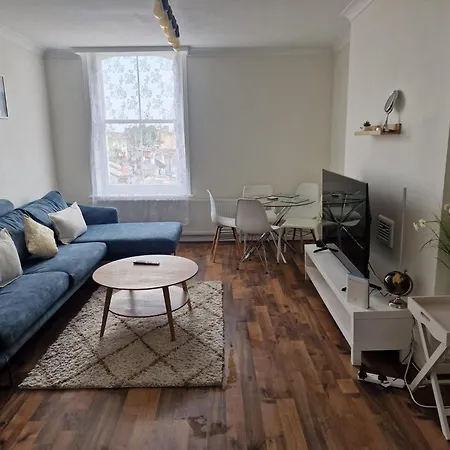 2br Earls Court Prime Location 公寓