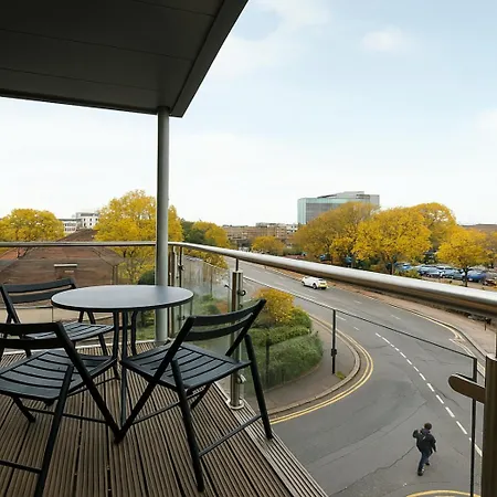 Modern In Colindale * Edgware
