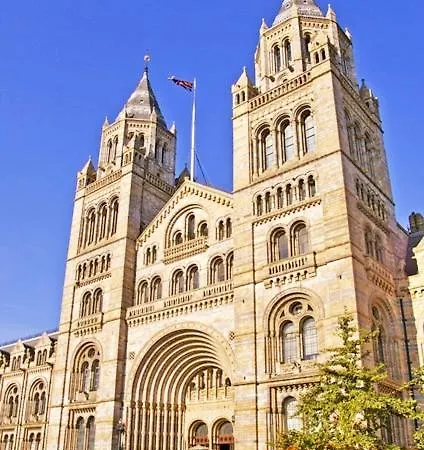 Stunning 2br In The Heart Of Chelsea Apartment London
