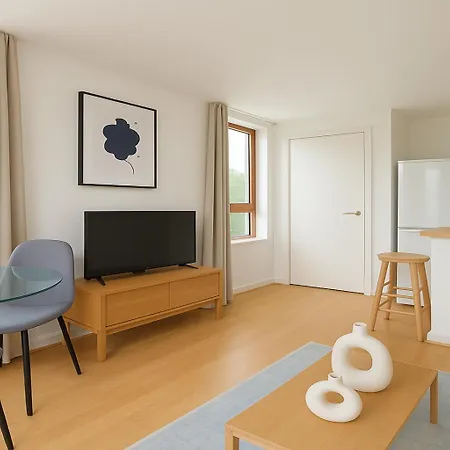 Calm - St Katharine's Residences アパート *