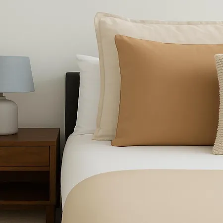 Calm - St Katharine's Residences アパート