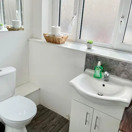 Charming 3-bedroom Flat With Balcony In Finsbury Park Apartamento *