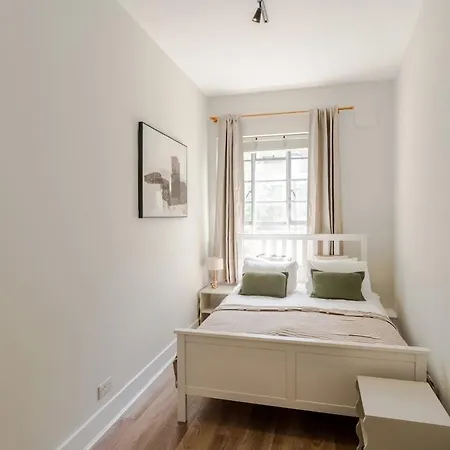 Apartment Airy 2-bed Flat In Notting Hill London