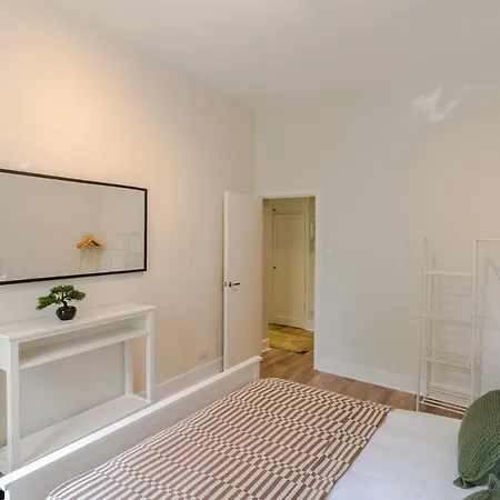 Airy 2-bed Flat In Notting Hill Apartment *