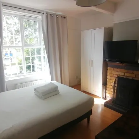 Beautiful And Cosy In Morden Apartment