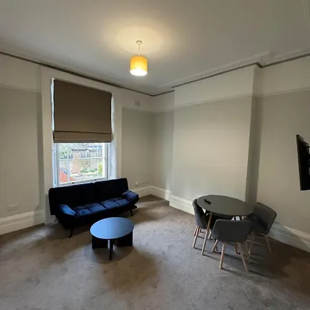 Charming Belsize Park Apartment *