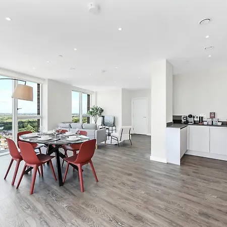 Modern Luxurious 3br Flat With Lovely View *