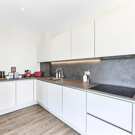 Modern Luxurious 3br Flat With Lovely View