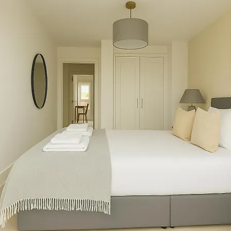 Pimlico Flat Near Victoria Station