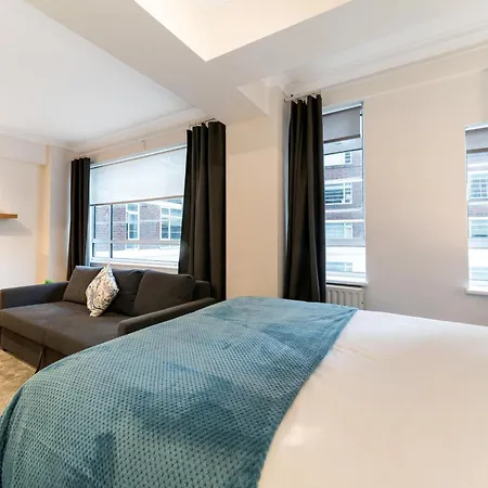 Your In The Heart Of - In Nell Gwynn House *