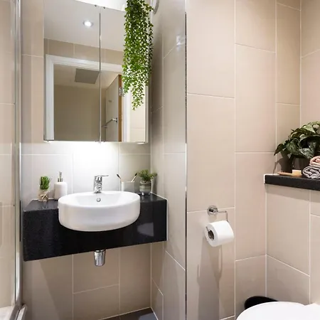 For Students Only Cozy Spaces In Drapery Place * London
