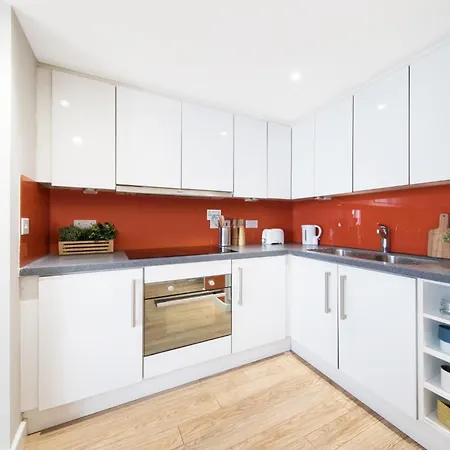 For Students Only Cozy Spaces In Drapery Place Apartment London