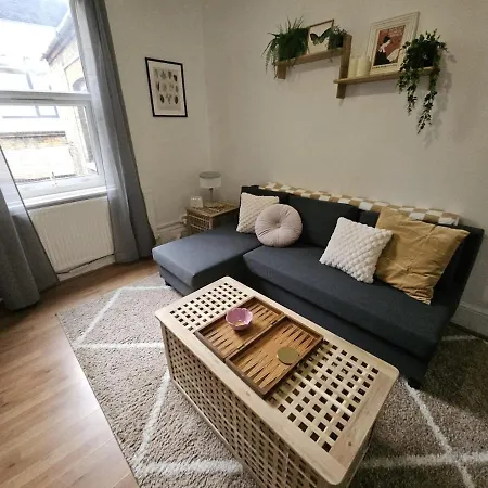 Angel Location 1br Apartment